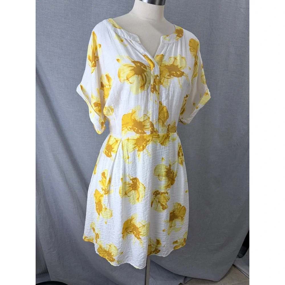 Simply Vera Wang Yellow Floral Rayon Blend‎ Shift Dress White XL Wedding Guest